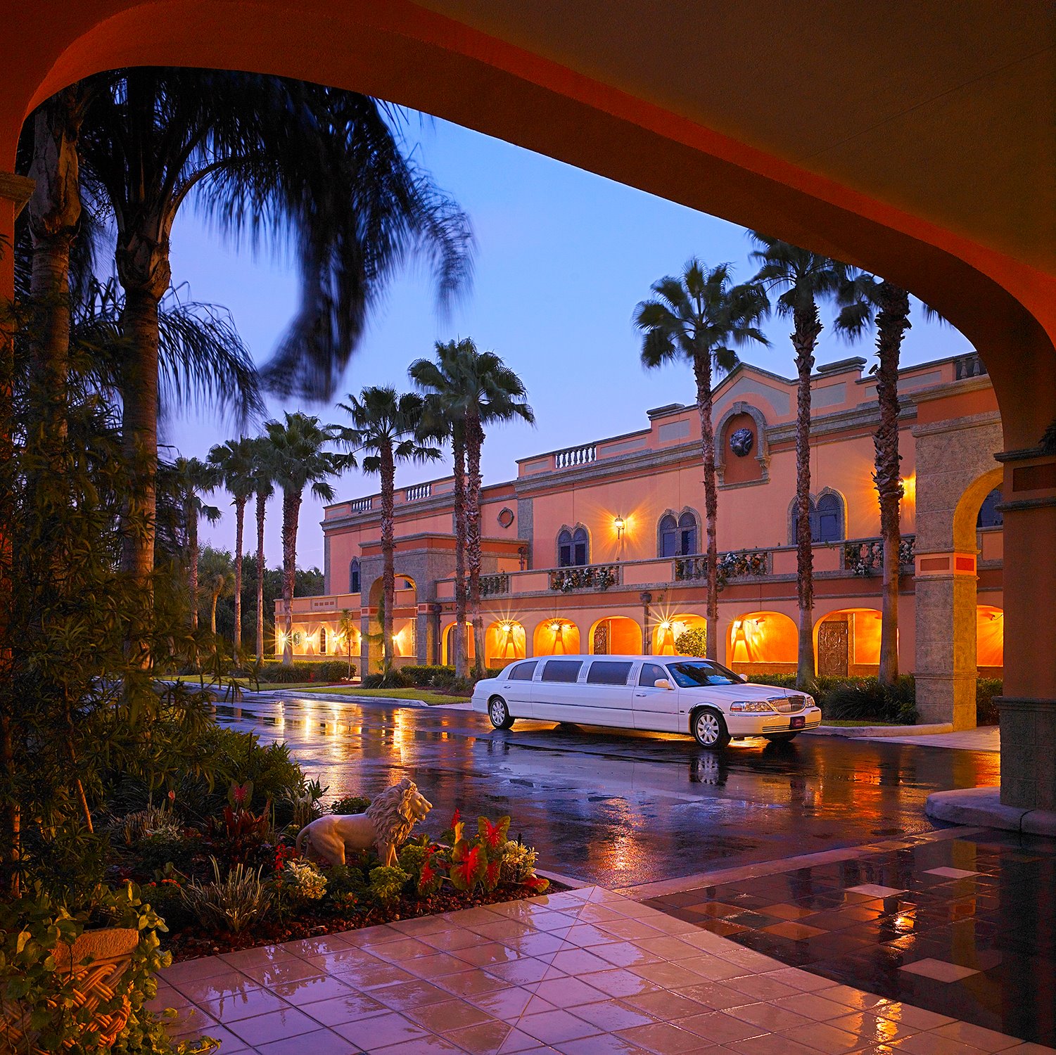 Logo for Signature Grand