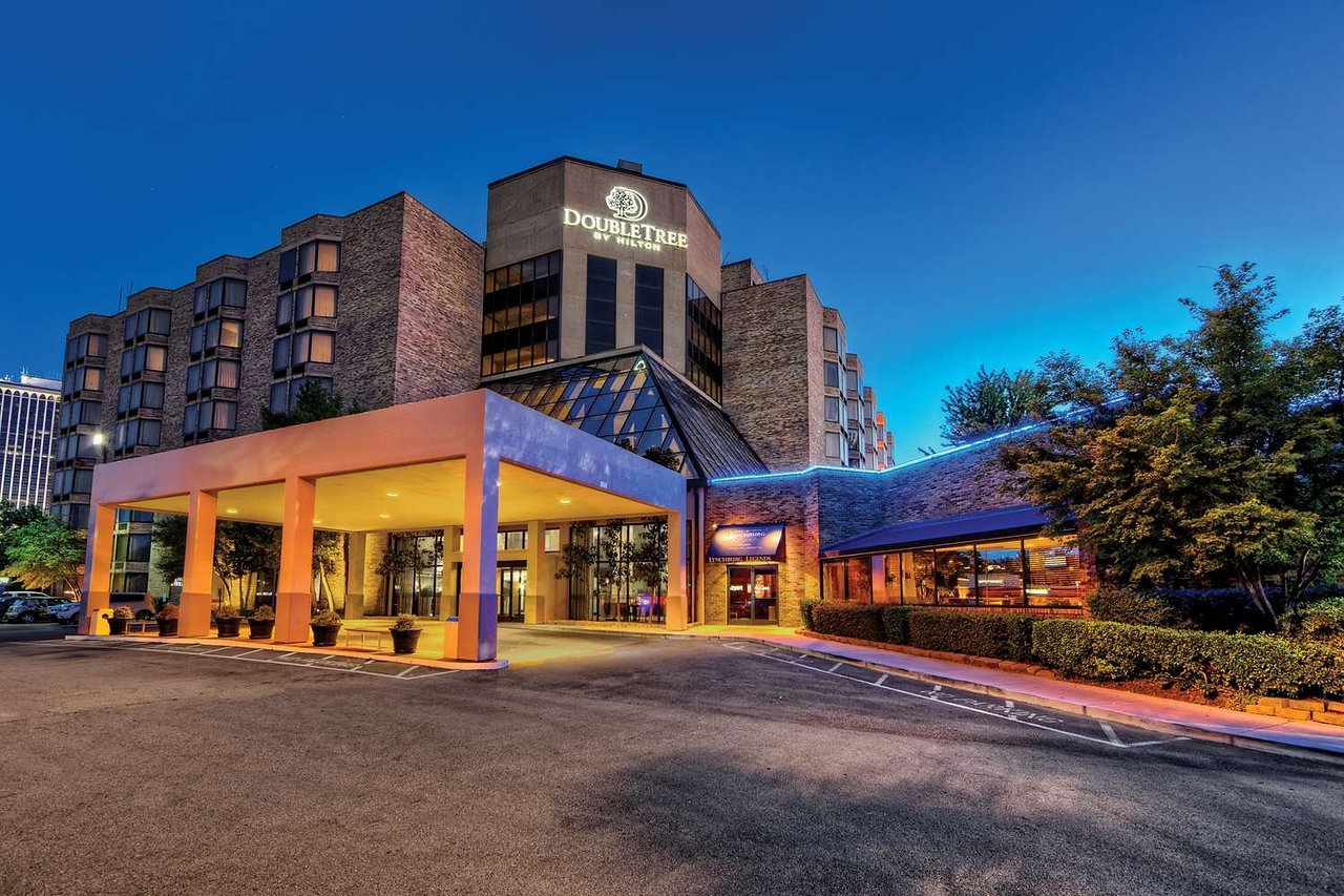 Photo of DoubleTree by Hilton Hotel Memphis, Memphis, TN