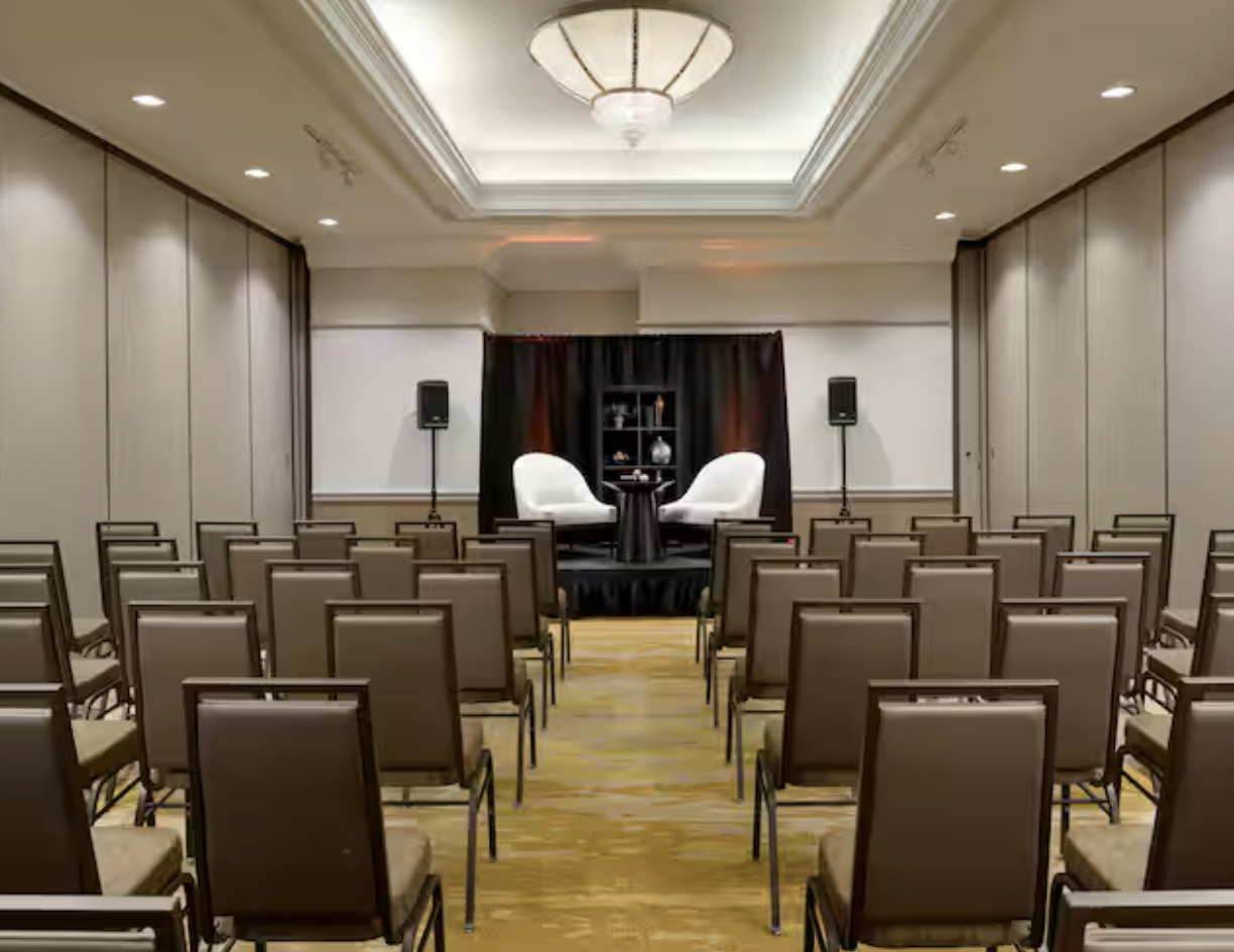 Photo of DoubleTree Suites by Hilton Hotel Phoenix, Phoenix, AZ