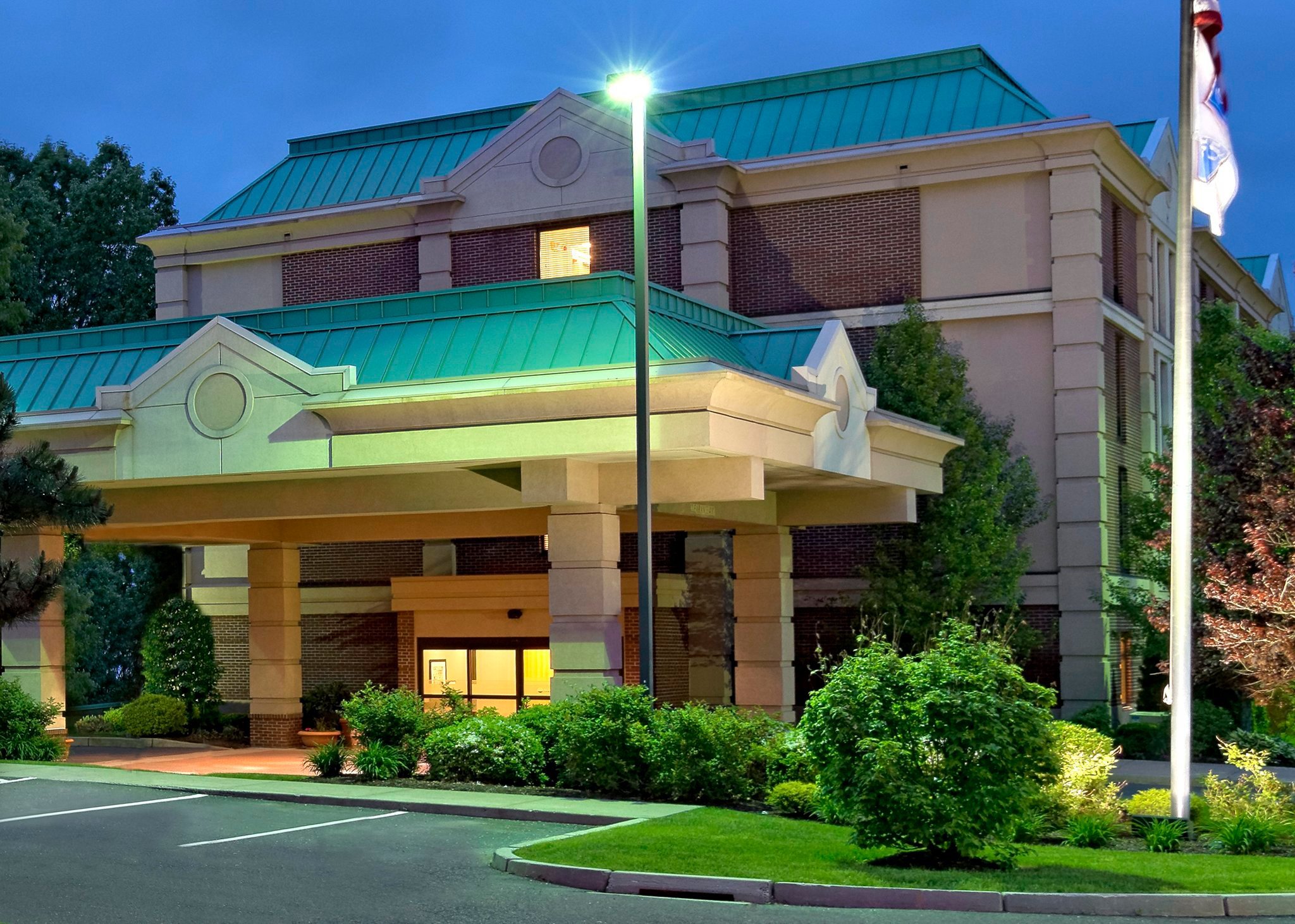 Photo of Hampton Inn Hartford/Airport, Windsor, CT