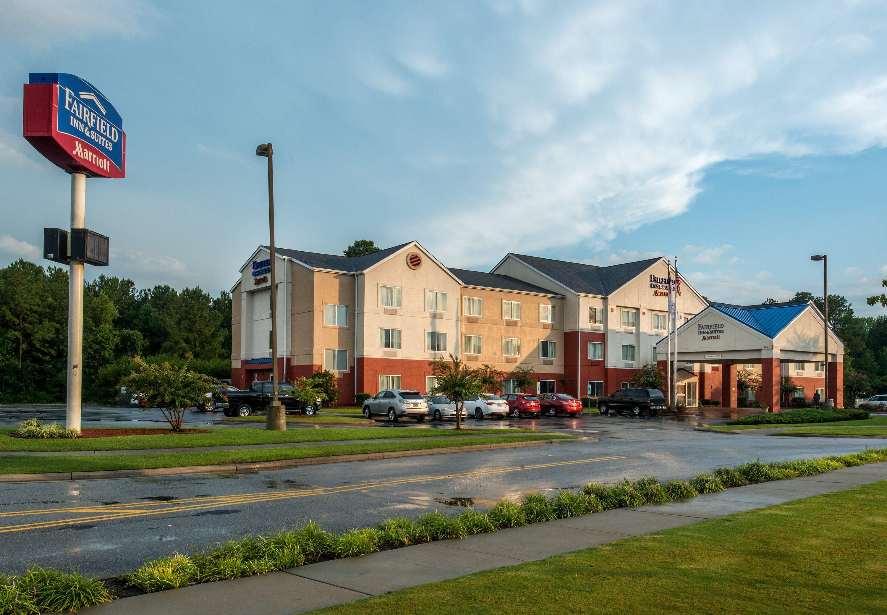 Photo of Fairfield Inn & Suites by Marriott Jacksonville, Jacksonville, NC