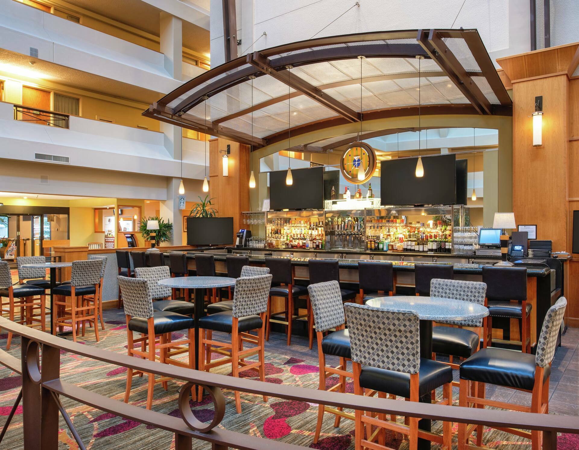 Photo of DoubleTree Suites by Hilton Hotel Seattle Airport - Southcenter, Seattle, WA