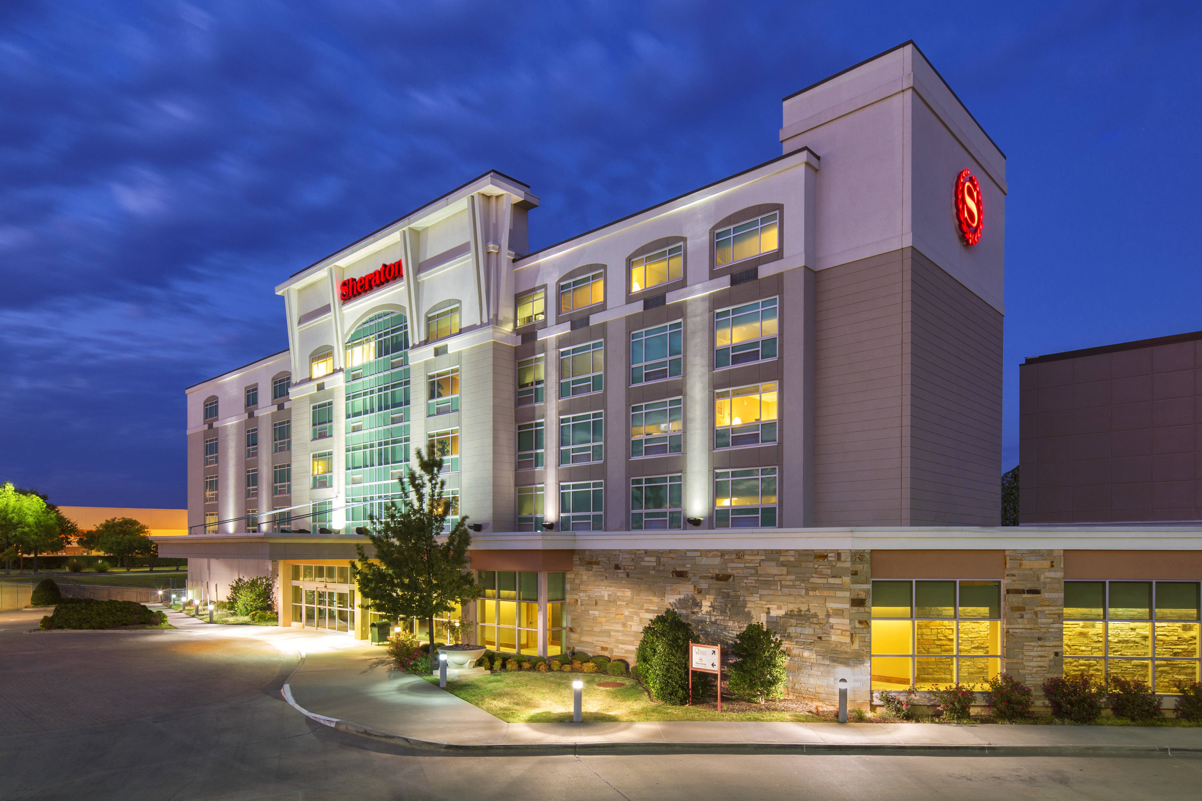 Photo of Sheraton Midwest City Hotel at the Reed Conference Center, Midwest City, OK