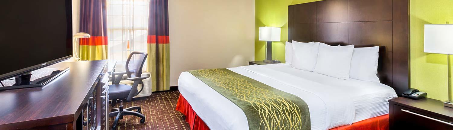 Photo of La Quinta Inn & Suites San Diego/Old Town Airport, San Diego, CA