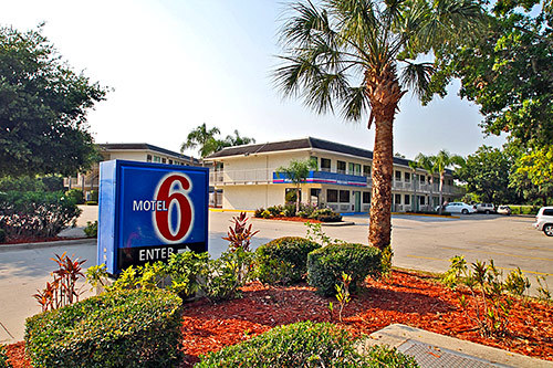 Photo of Motel 6 Bradenton, Bradenton, FL