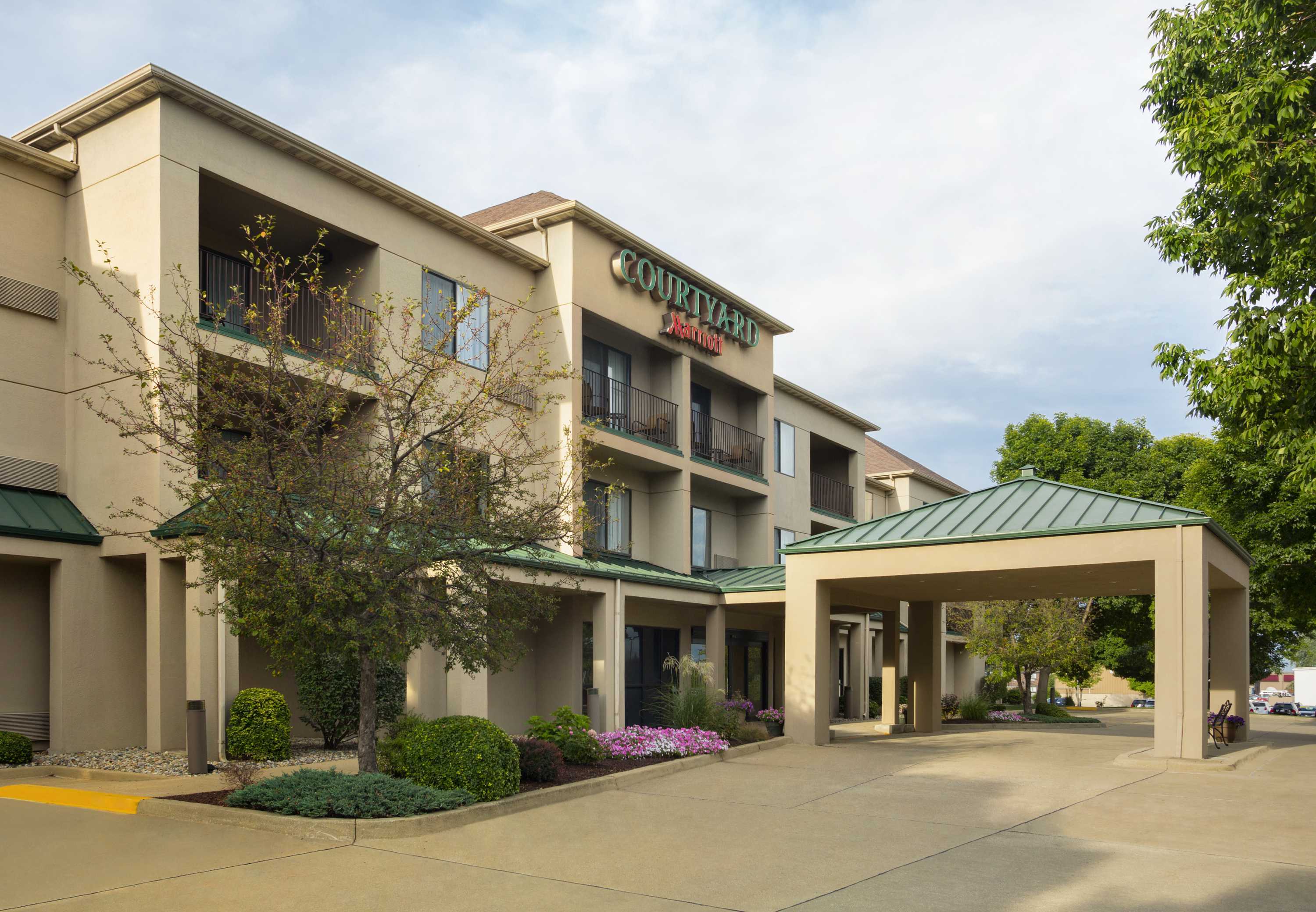 Photo of Courtyard by Marriott Champaign, Champaign, IL