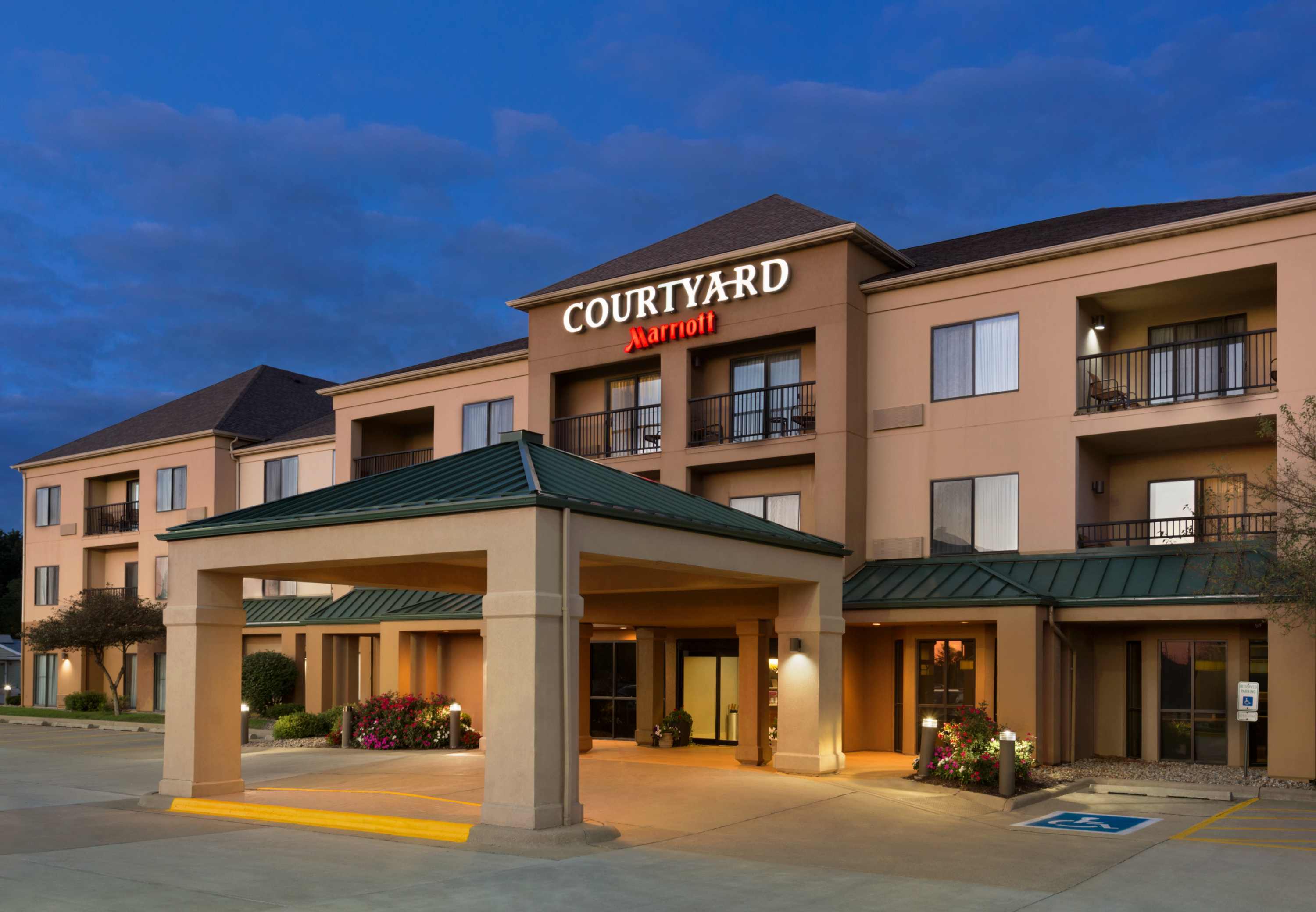 Photo of Courtyard by Marriott Bloomington Normal, Normal, IL