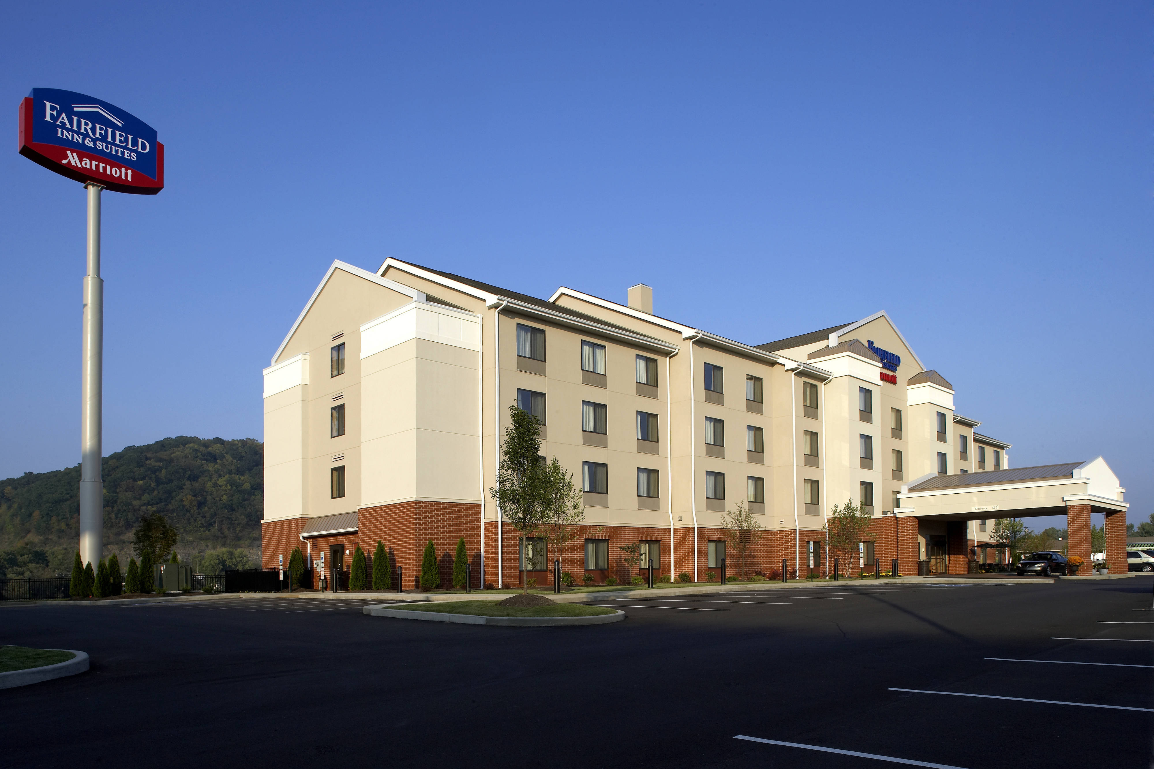 Photo of Fairfield Inn & Suites Pittsburgh Neville Island, Pittsburgh, PA