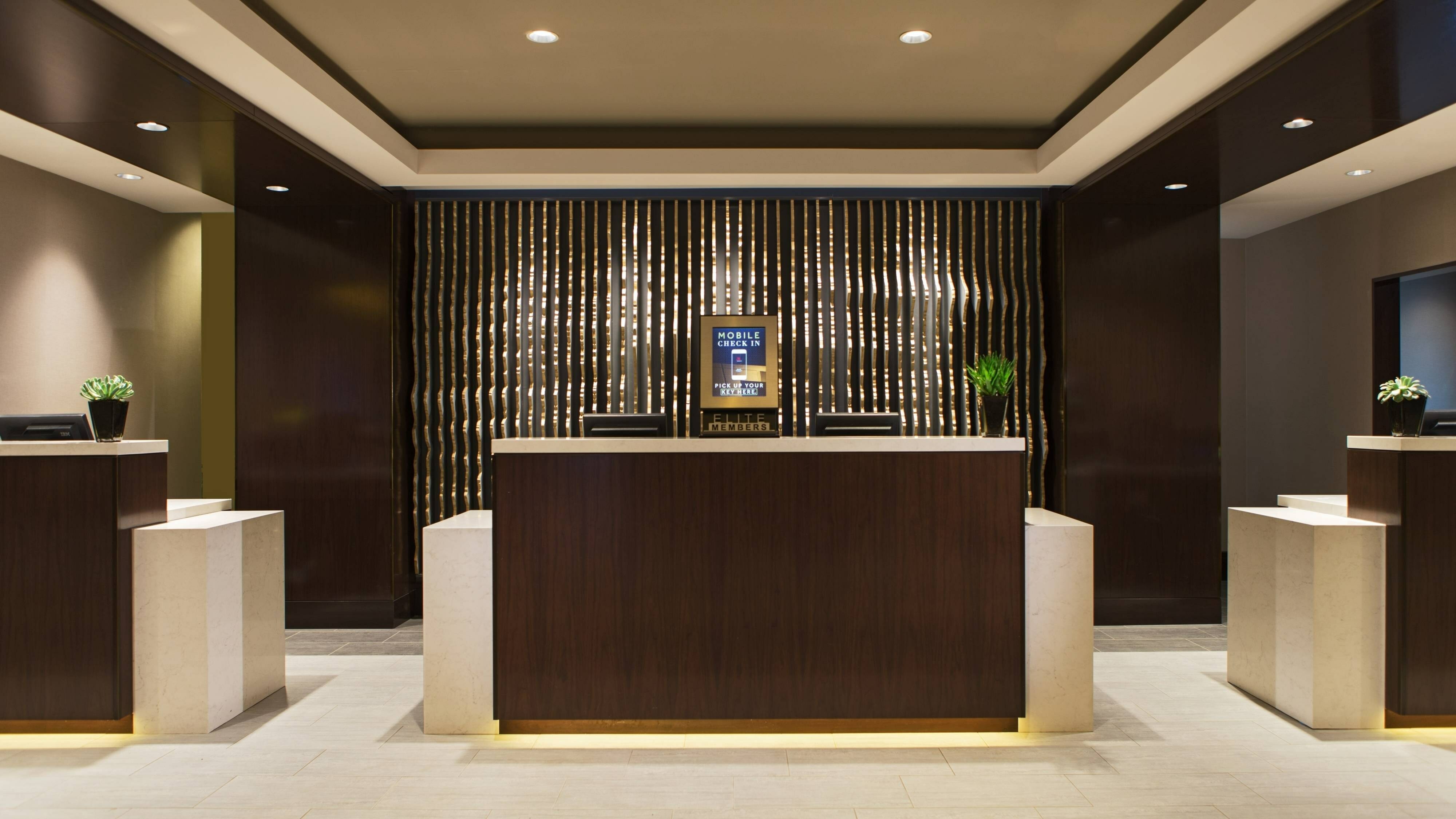 Photo of Calgary Marriott Downtown Hotel, Calgary, AB, Canada