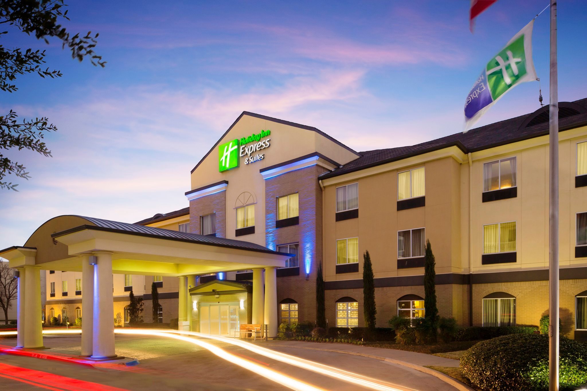 Photo of Holiday Inn Express & Suites DFW-Grapevine, Grapevine, TX