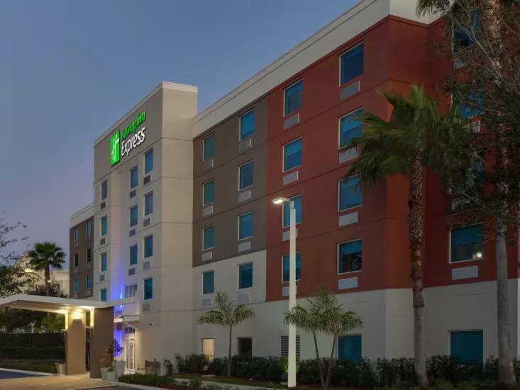 Photo of Holiday Inn Express Hotel & Suites Ft. Lauderdale Airport/Cruise, Fort Lauderdale, FL