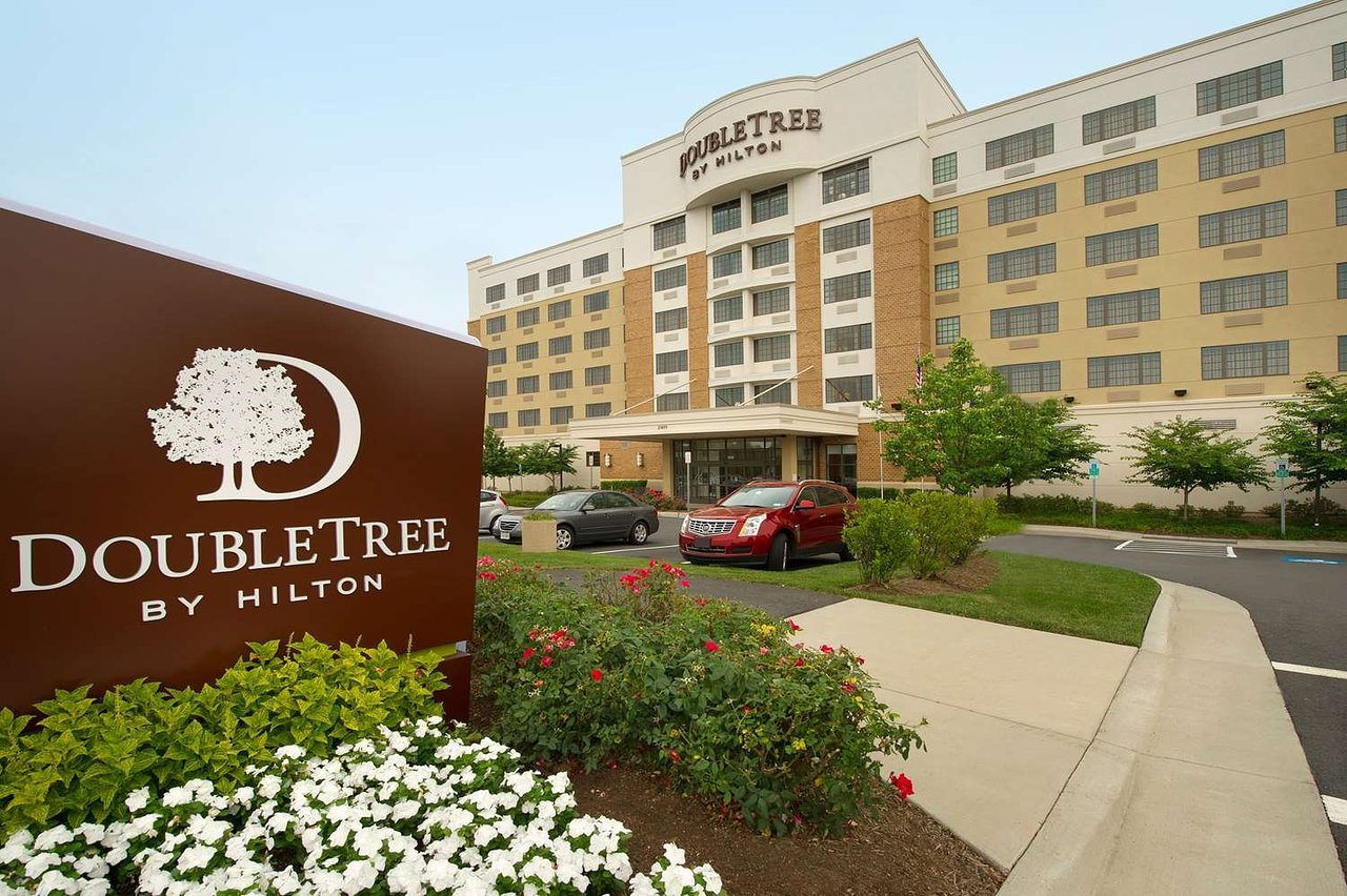 Photo of DoubleTree by Hilton Hotel Sterling - Dulles Airport, Sterling, VA