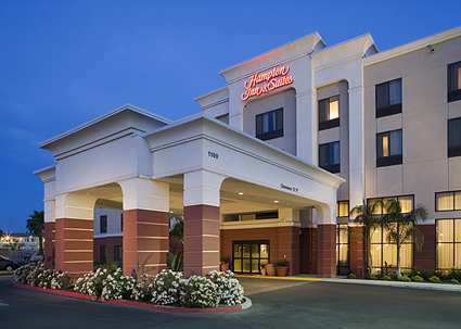 Photo of Hampton Inn & Suites Tulare, Tulare, CA