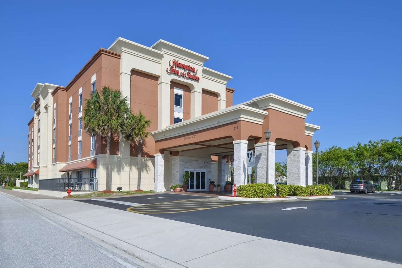 Photo of Hampton Inn & Suites - Cape Coral/Fort Myers Area, FL, Cape Coral, FL