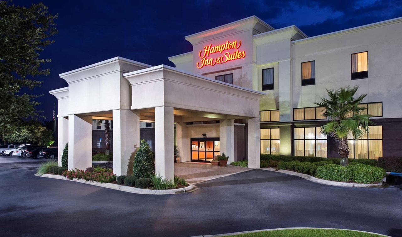 Photo of Hampton Inn & Suites Pensacola I-10 North at University Town Plaza, Pensacola, FL