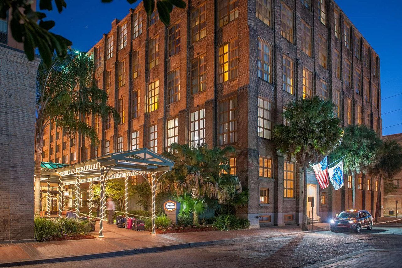 Photo of Hampton Inn & Suites New Orleans-Convention Center, New Orleans, LA