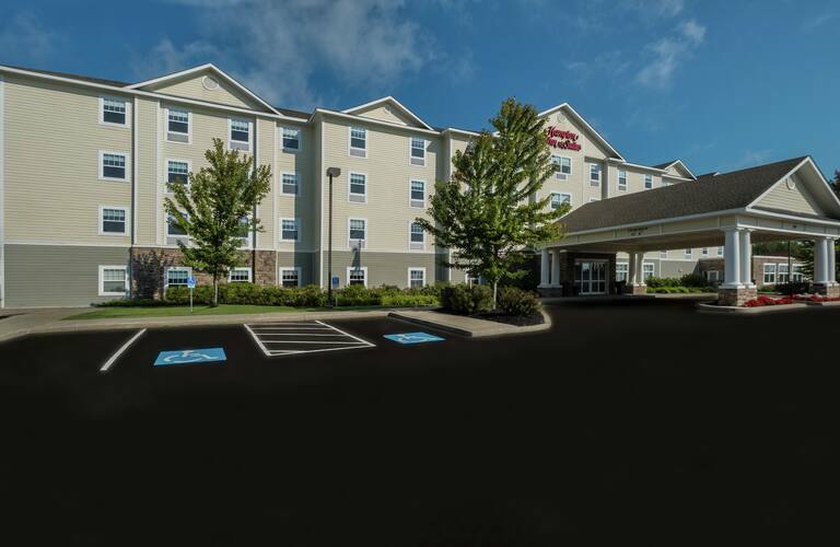 Photo of Hampton Inn & Suites Rockland, Thomaston, ME