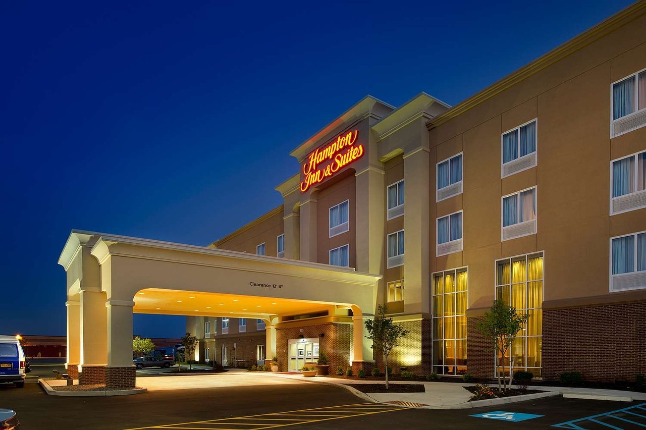 Photo of Hampton Inn & Suites Buffalo Airport, Cheektowaga, NY