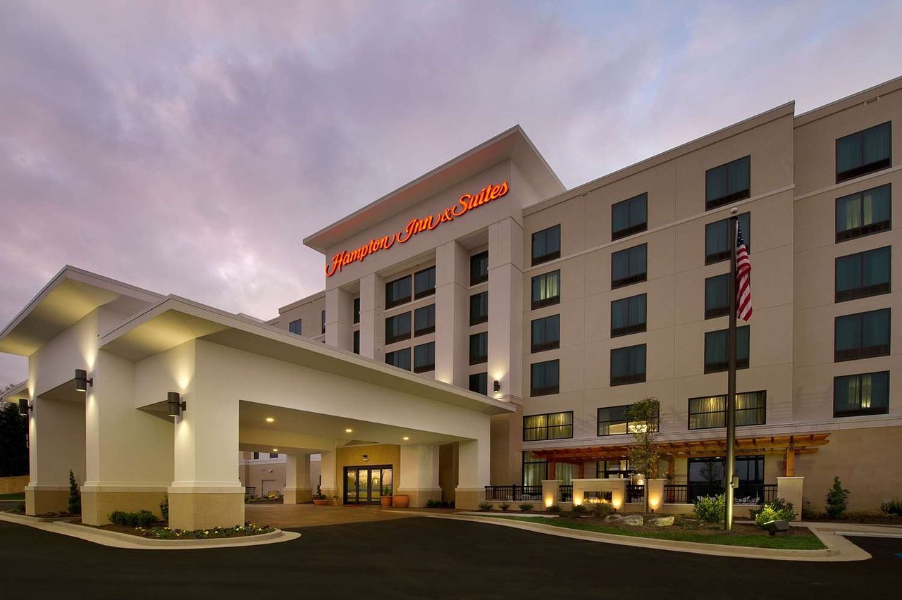 Photo of Hampton Inn & Suites Chattanooga/Hamilton Place, Chattanooga, TN