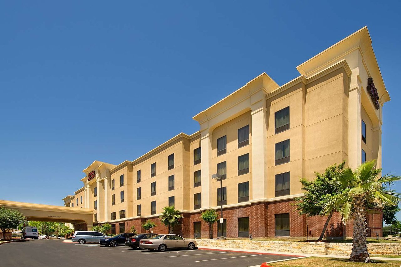 Photo of Hampton Inn & Suites San Antonio-Airport, San Antonio, TX