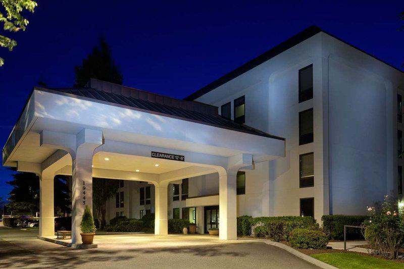 Photo of Hampton Inn Seattle-Airport, Seattle, WA