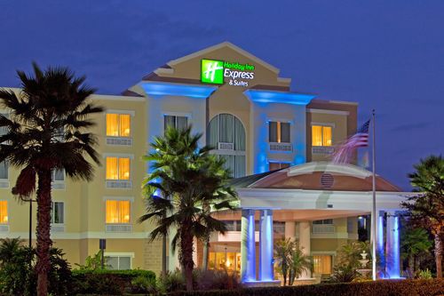 Photo of Holiday Inn Express Tampa-I-75 @ Bruce B. Downs, Tampa, FL