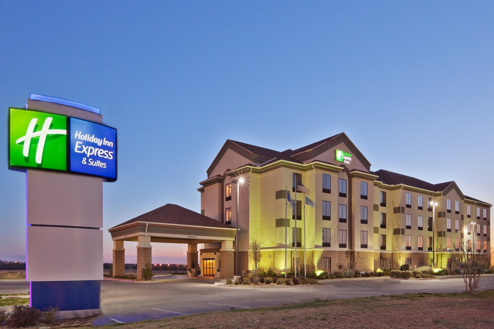 Photo of Holiday Inn Express & Suites Shawnee I-40, Shawnee, OK