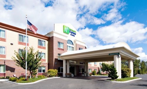 Photo of Holiday Inn Express & Suites Medford-Central Point, Central Point, OR