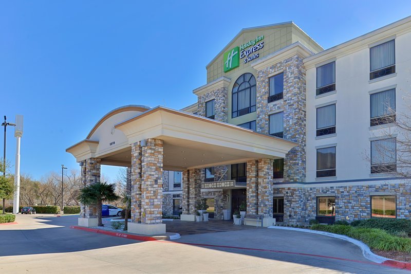 Photo of Holiday Inn Express & Suites Desoto, Desoto, TX