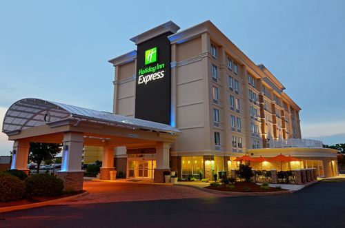 Photo of Holiday Inn Express Hampton - Coliseum Central, Hampton, VA