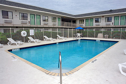 Photo of Motel 6 Lost Hills, Lost Hills, CA