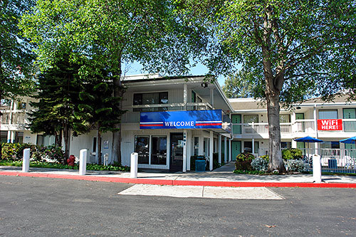 Photo of Motel 6 Oakland - Embarcadero, Oakland, CA