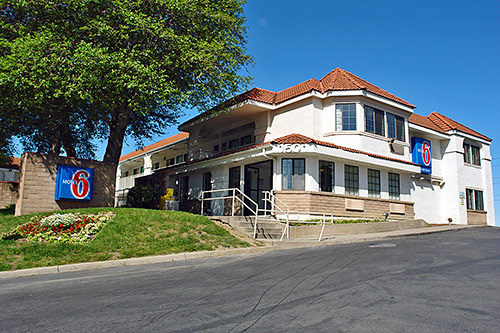 Photo of Motel 6 Pinole, Pinole, CA