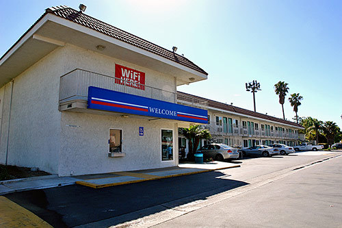 Photo of Motel 6 Costa Mesa, Costa Mesa, CA