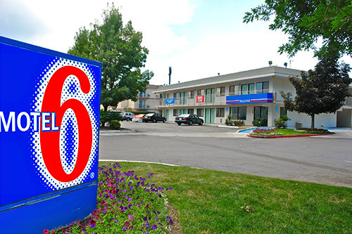Photo of Motel 6 Medford South, Medford, OR