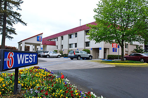 Photo of Motel 6 Portland - Tigard West OR, Tigard, OR