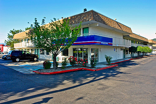 Photo of Motel 6 Grants Pass, Grants Pass, OR