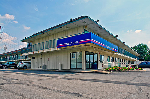 Photo of Motel 6 Pittsburgh - Crafton, Pittsburgh, PA