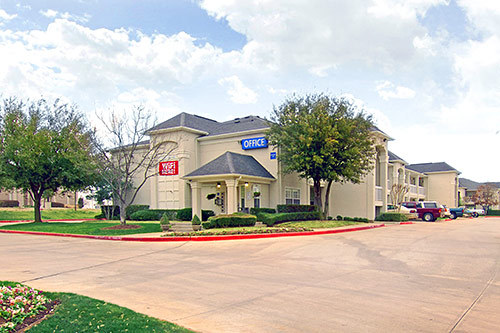 Photo of Studio 6 Dallas - South Arlington, Arlington, TX