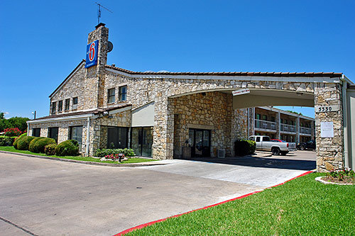 Photo of Motel 6 Austin Central - South - Univ Of TX, Austin, TX