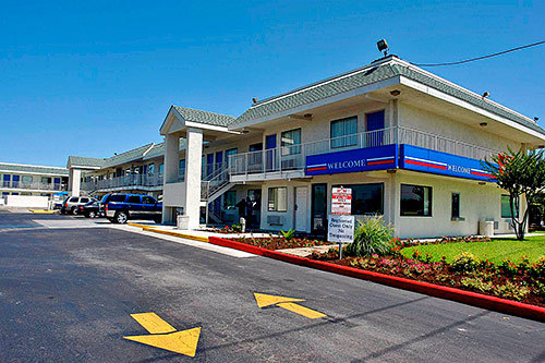 Photo of Motel 6 Austin Central - North, Austin, TX