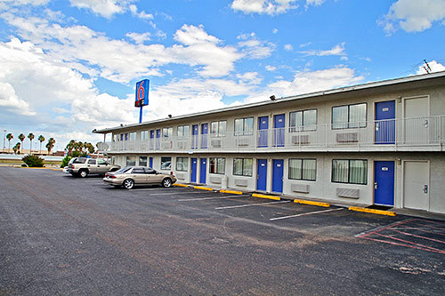 Photo of Motel 6 Laredo South, Laredo, TX
