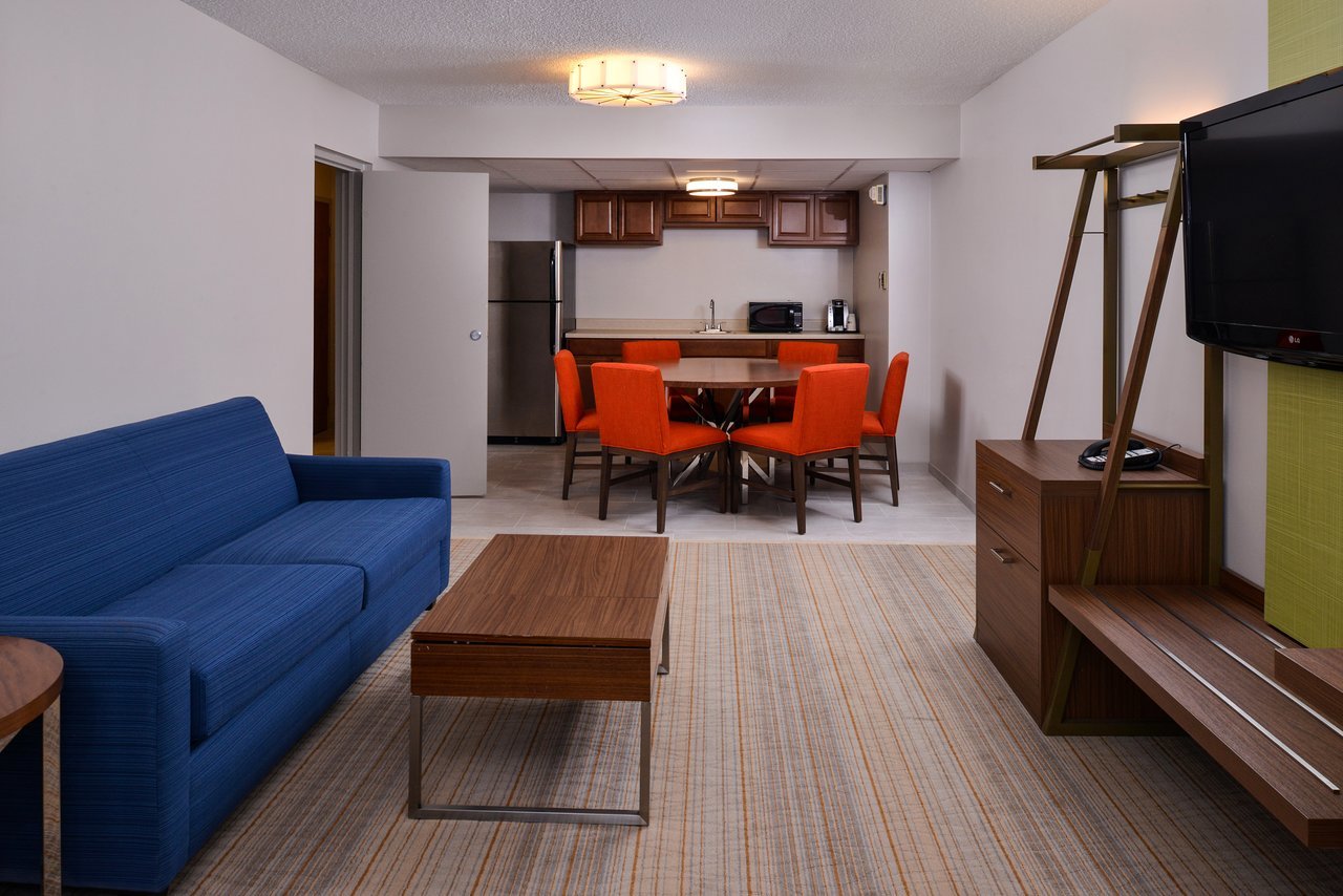 Photo of Holiday Inn Express & Suites Springfield, Springfield, IL