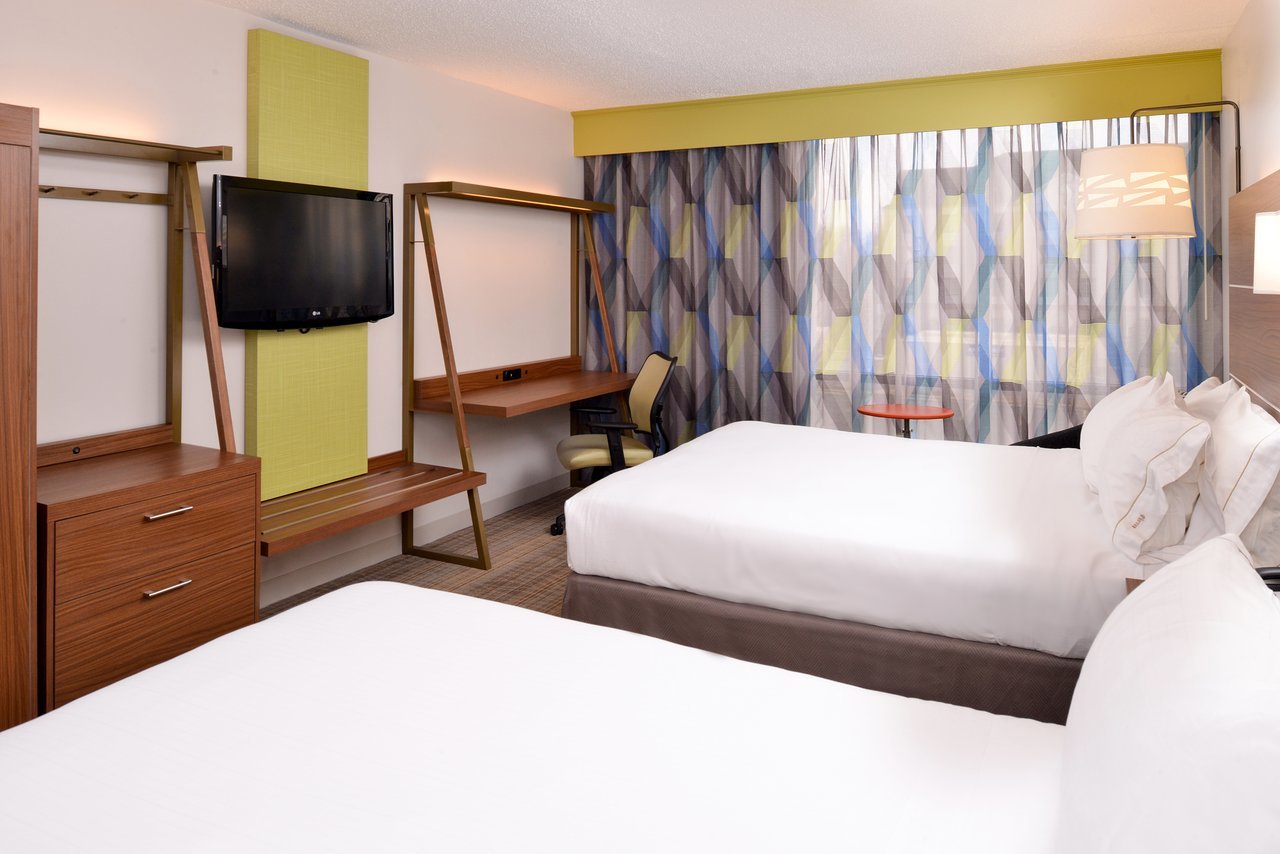 Photo of Holiday Inn Express & Suites Springfield, Springfield, IL