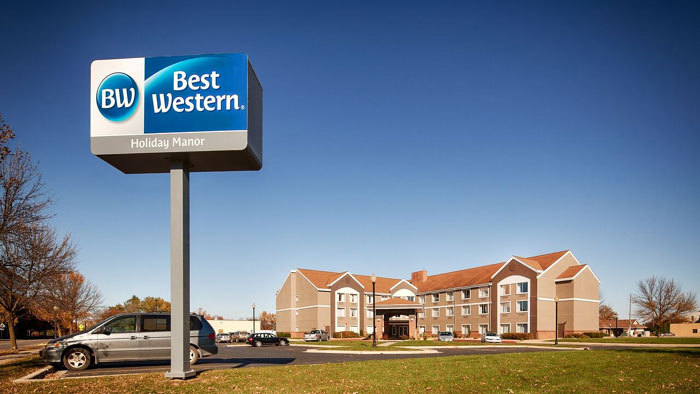Photo of Best Western Holiday Manor Newton, Newton, IA