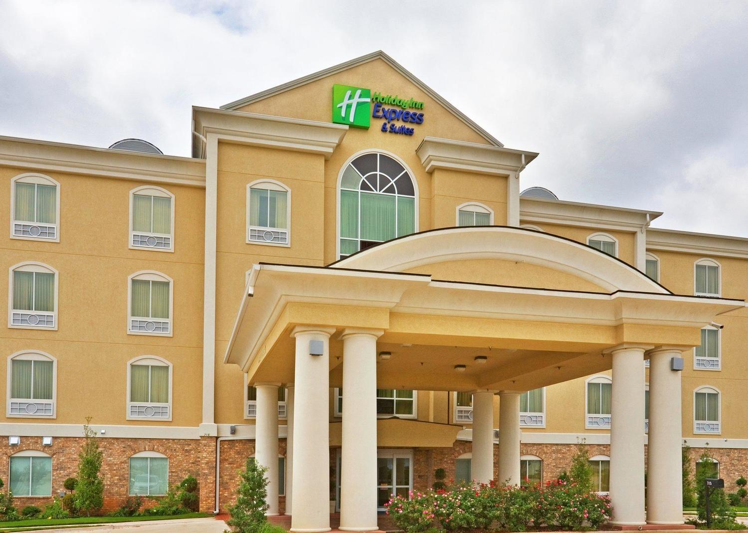 Holiday Inn Express & Suites Denison North-lake Texoma
