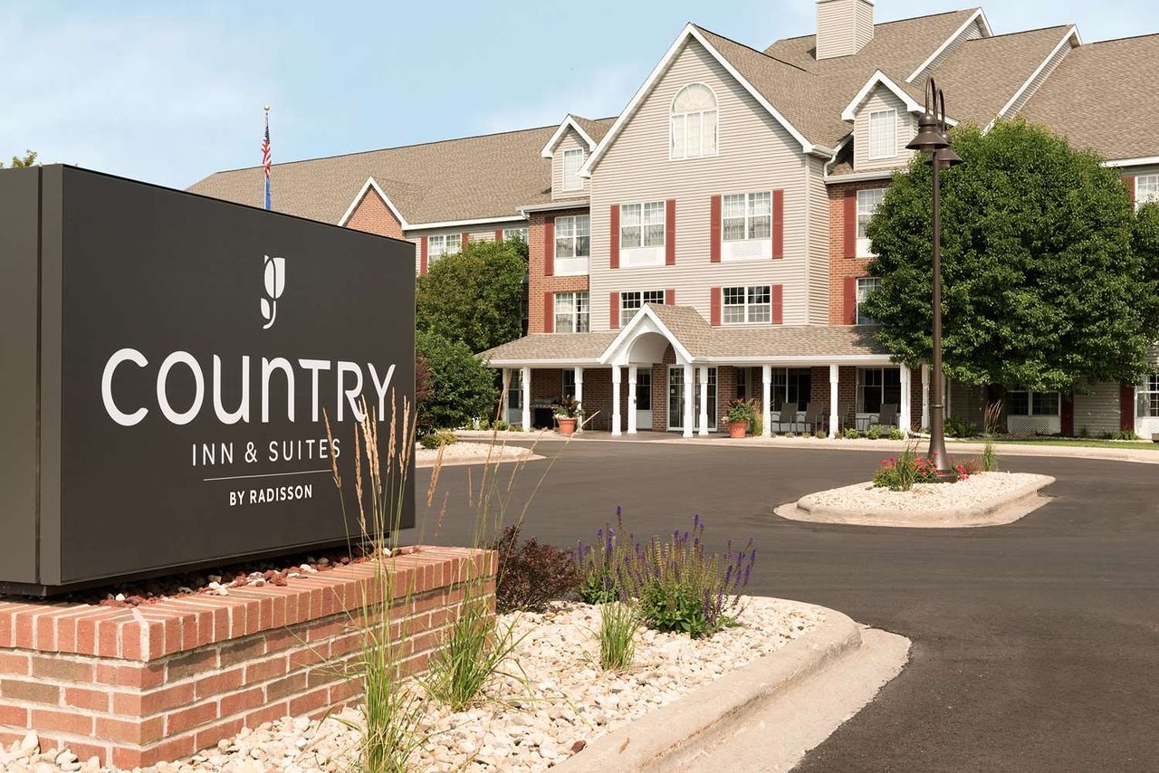 Photo of Country Inn & Suites by Radisson, Madison West, Middleton, WI