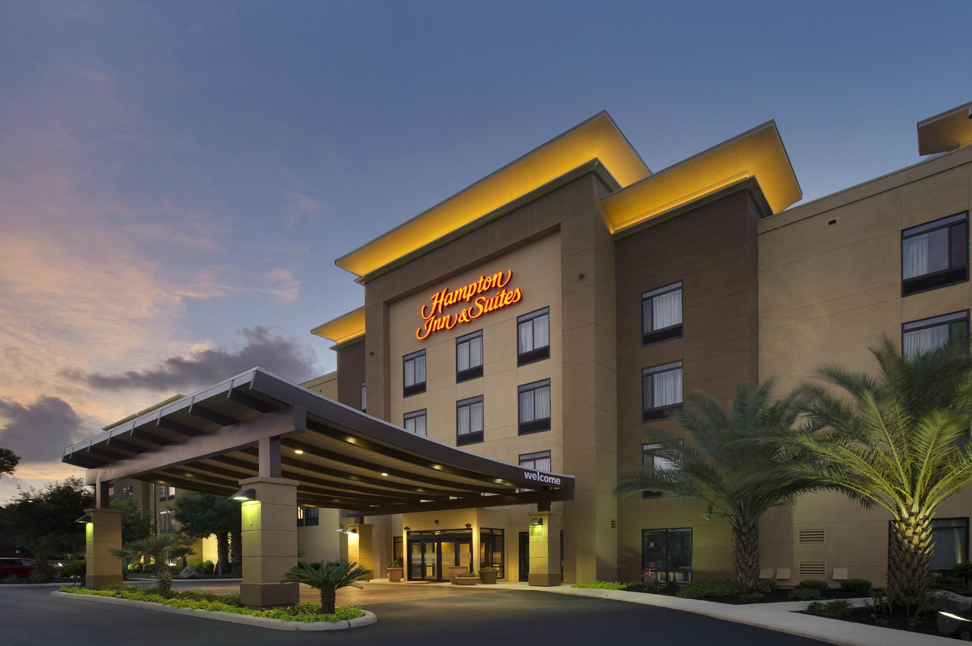 Photo of Hampton Inn & Suites San Antonio Northwest/Medical Center, San Antonio, TX