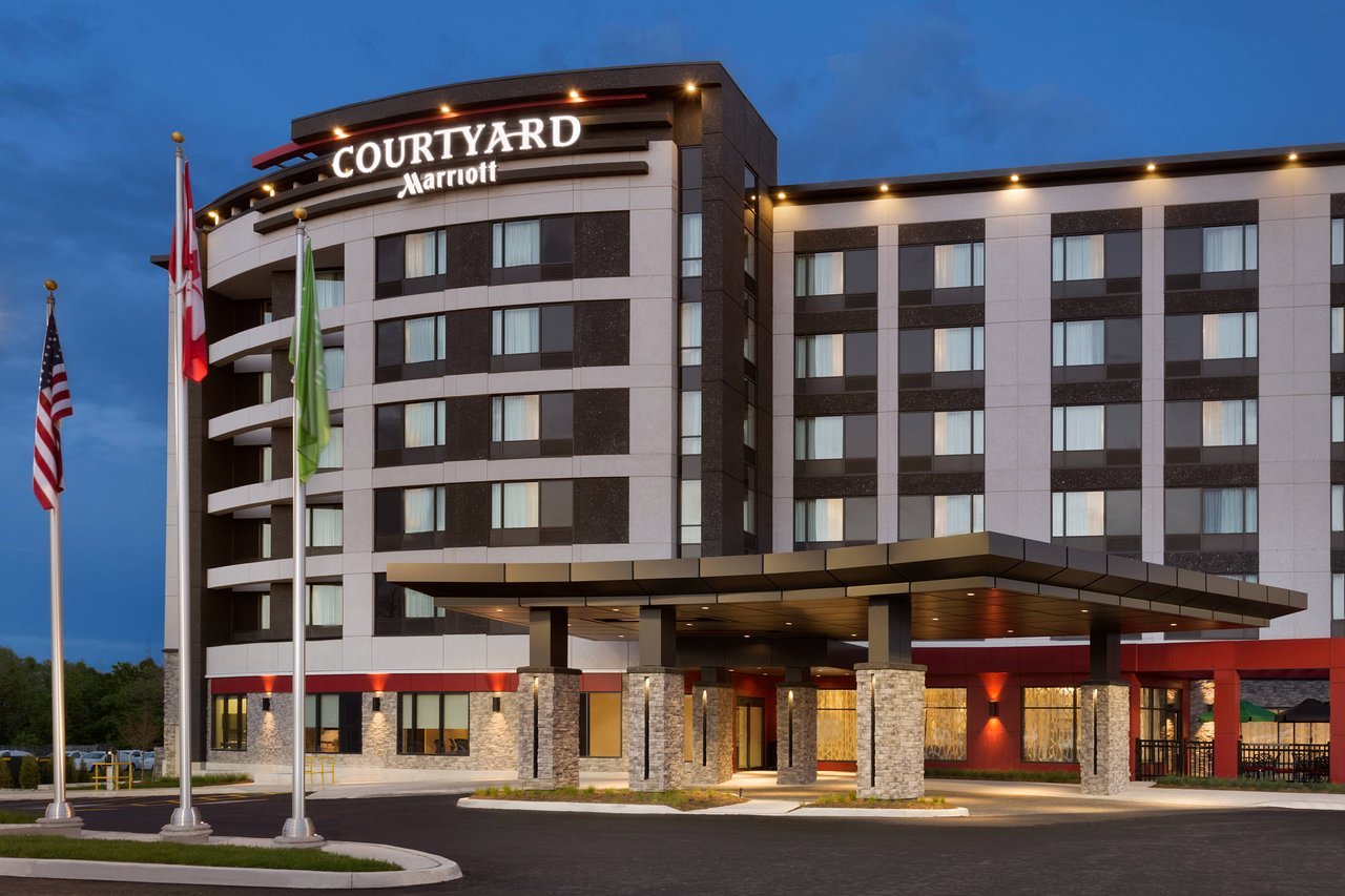 Photo of Courtyard by Marriott Toronto Mississauga/West, Mississuaga, ON, Canada