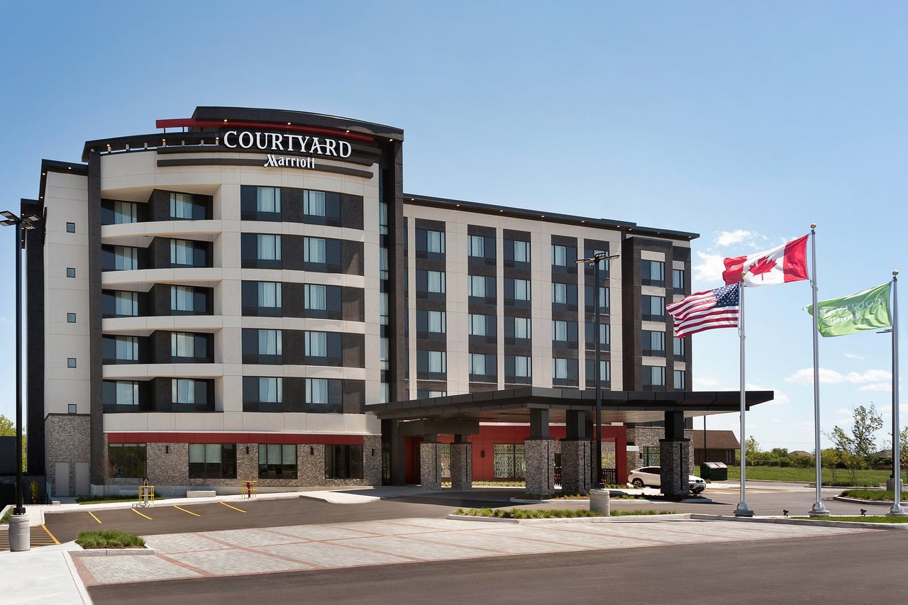 Photo of Courtyard by Marriott Toronto Mississauga/West, Mississuaga, ON, Canada